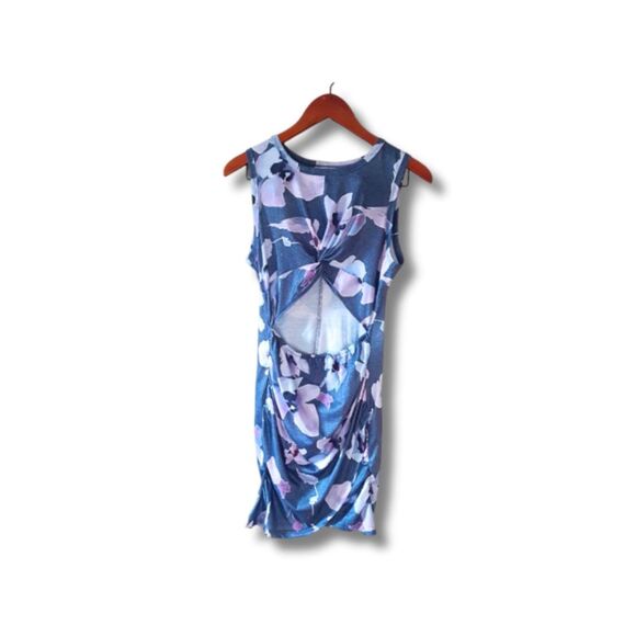 Azura Exchange Floral Print Wrap Tie Bodycon Mini Dress - Picture 2 of 7